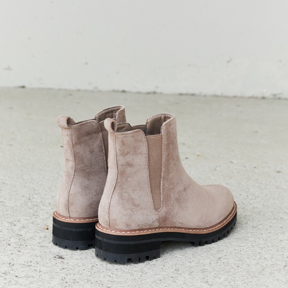 Elastic Panel Faux Leather Booties - Picture 6 of 6